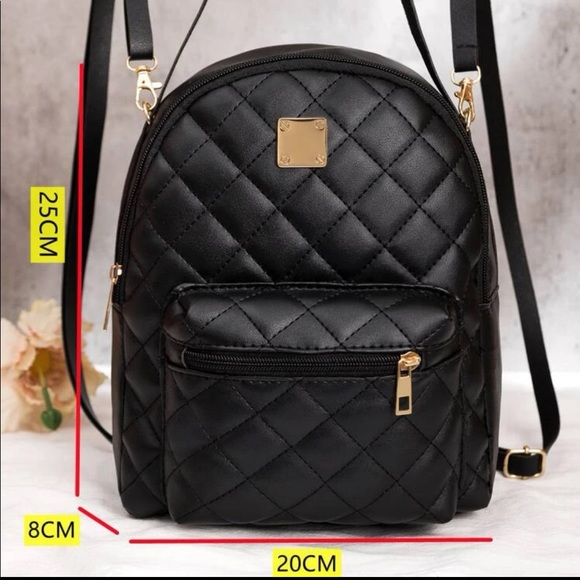 Mini minimalist Quilted classic backpack - Picture 9 of 9